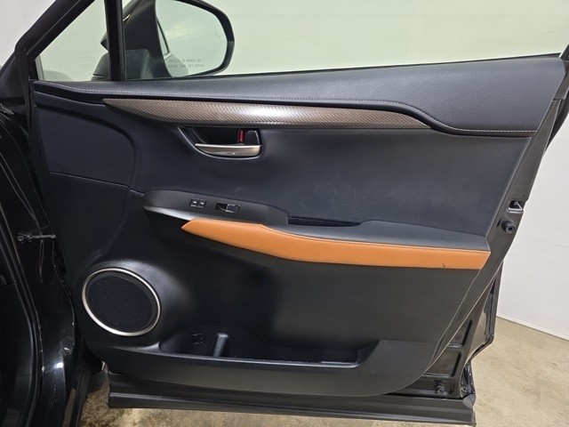 Lexus NX Vehicle Image 30