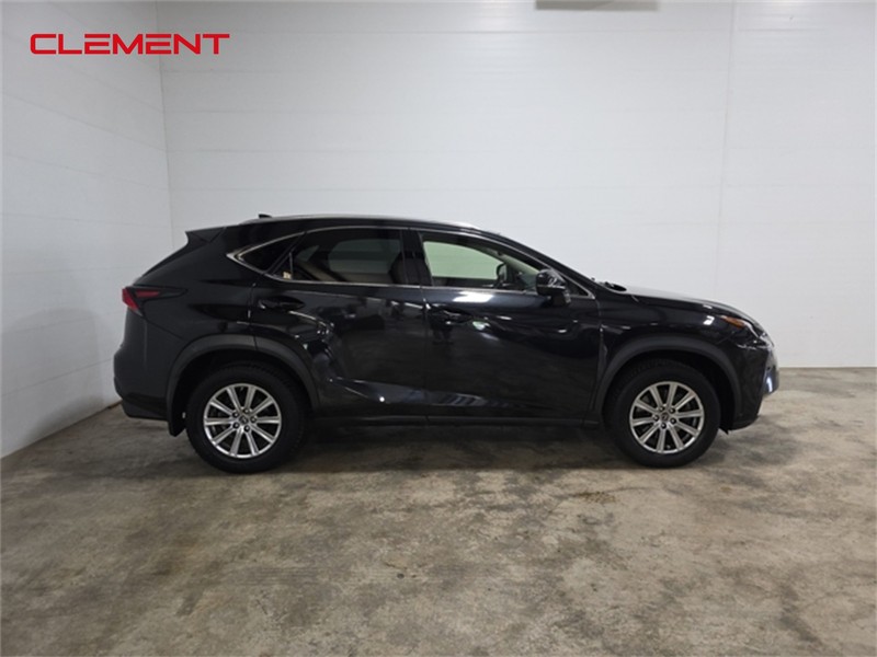 Lexus NX Vehicle Image 05