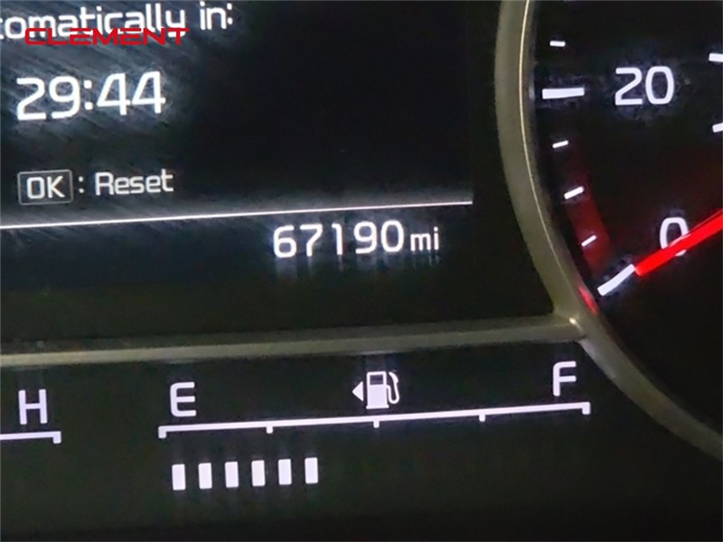 Kia Sorento Vehicle Image 13
