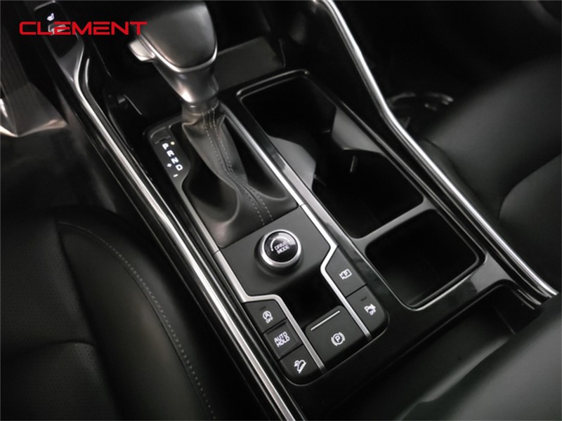 Kia Sorento Vehicle Image 18
