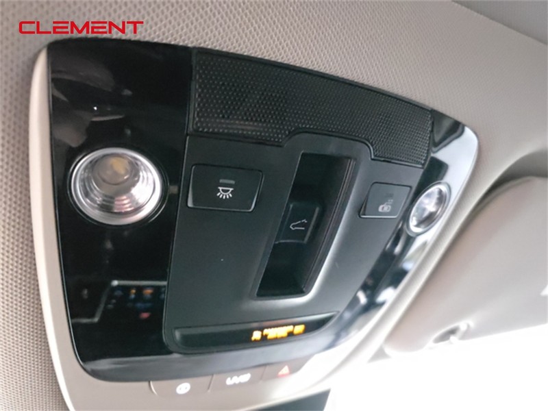 Kia Sorento Vehicle Image 20