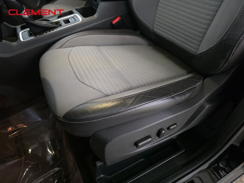 Ford Escape Vehicle Image 24