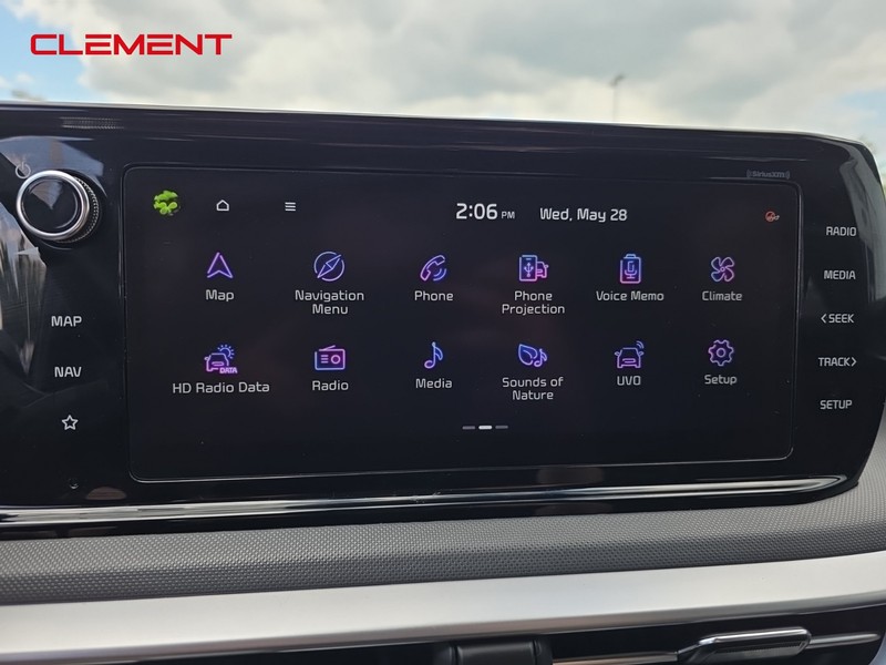 Kia K5 Vehicle Image 17