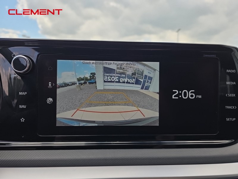 Kia K5 Vehicle Image 18