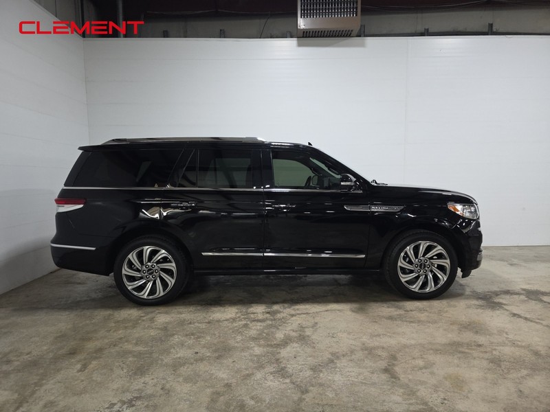 Lincoln Navigator Vehicle Image 05