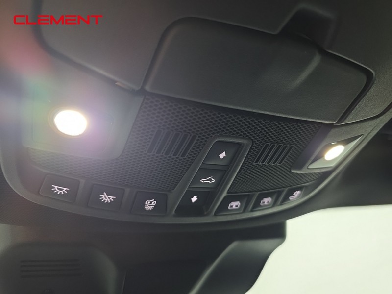 Lincoln Navigator Vehicle Image 22