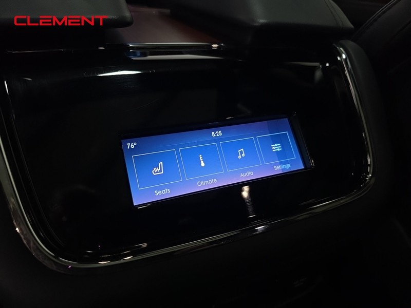 Lincoln Navigator Vehicle Image 32