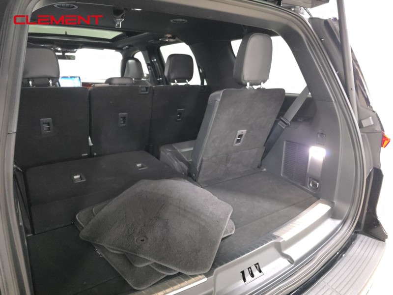 Lincoln Navigator Vehicle Image 35