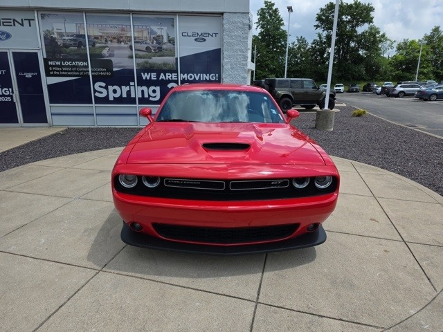 Dodge Challenger Vehicle Image 02
