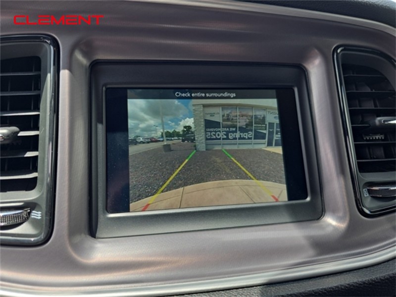Dodge Challenger Vehicle Image 16