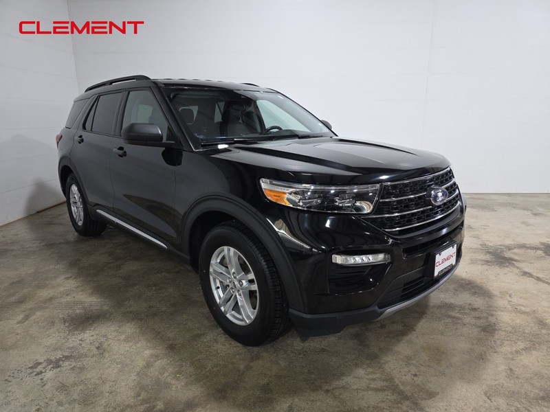 Ford Explorer Vehicle Image 03