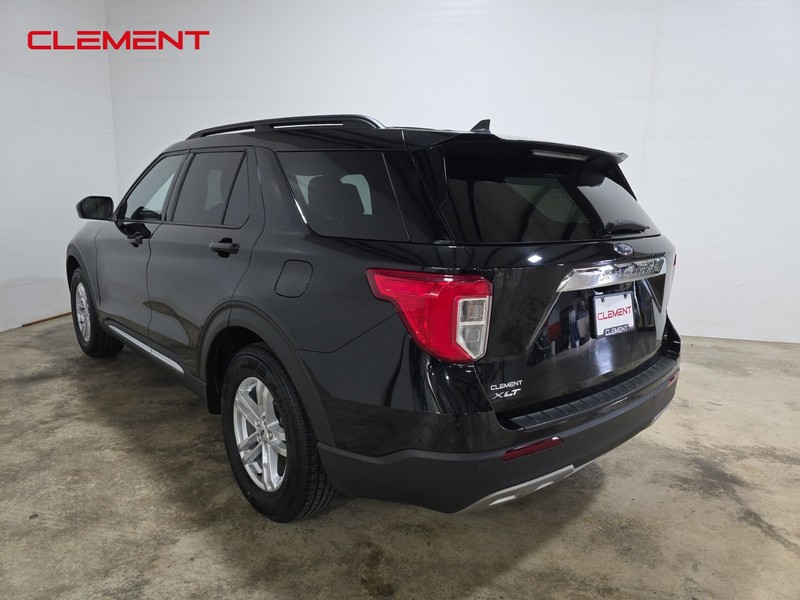 Ford Explorer Vehicle Image 08