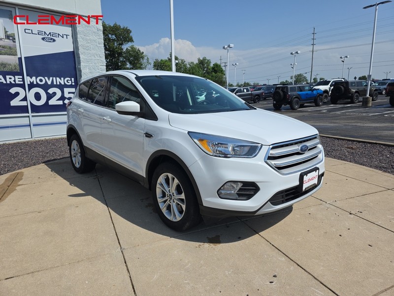 Ford Escape Vehicle Image 03