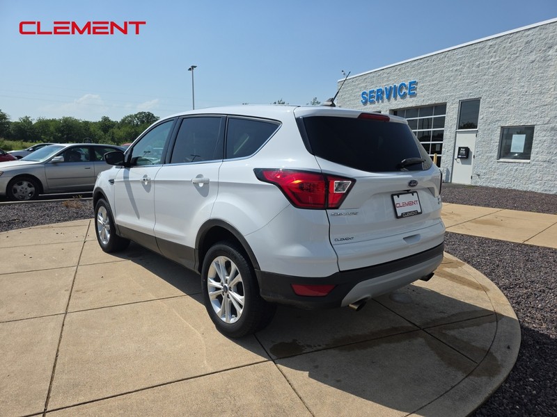 Ford Escape Vehicle Image 06