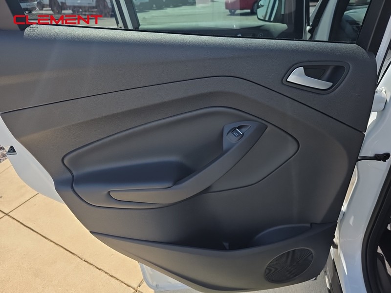 Ford Escape Vehicle Image 23