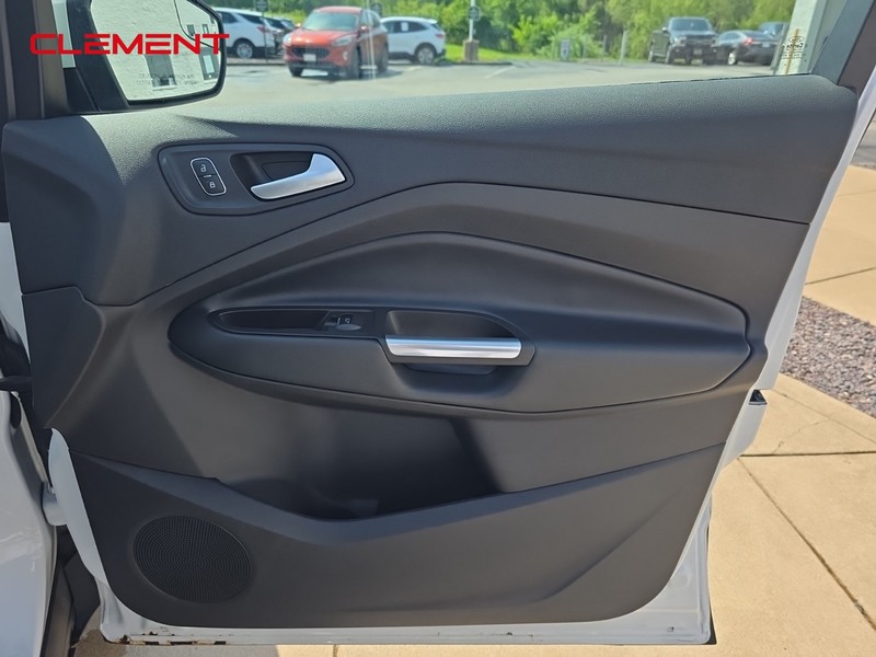 Ford Escape Vehicle Image 30