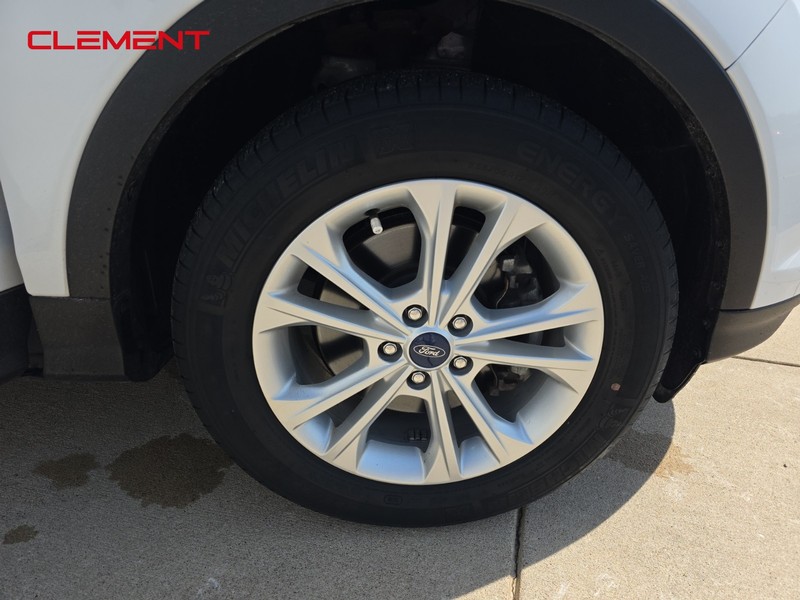 Ford Escape Vehicle Image 31