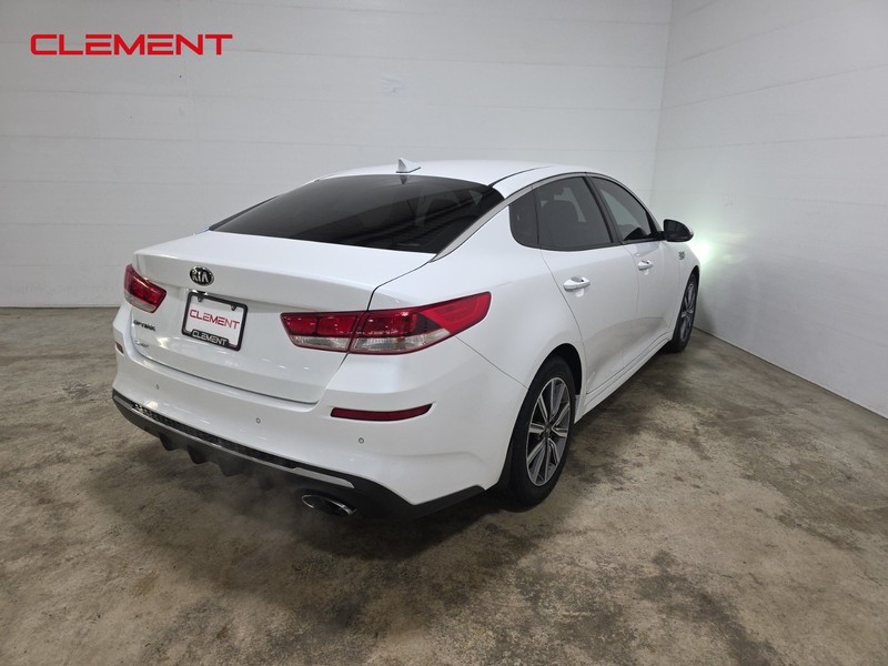Kia Optima Vehicle Image 06