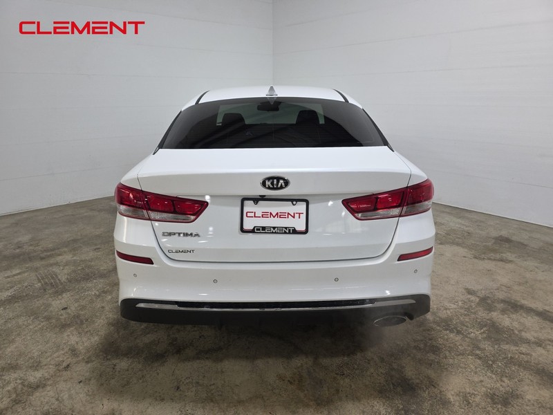 Kia Optima Vehicle Image 07