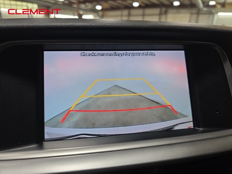 Kia Optima Vehicle Image 17