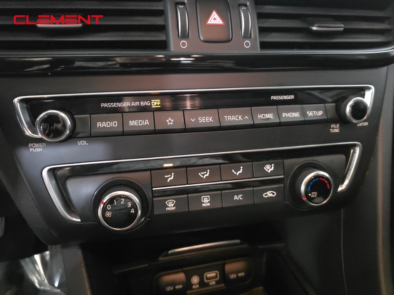 Kia Optima Vehicle Image 18