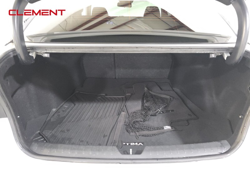 Kia Optima Vehicle Image 28