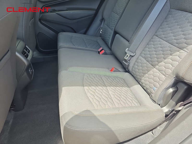 Chevrolet Equinox Vehicle Image 25
