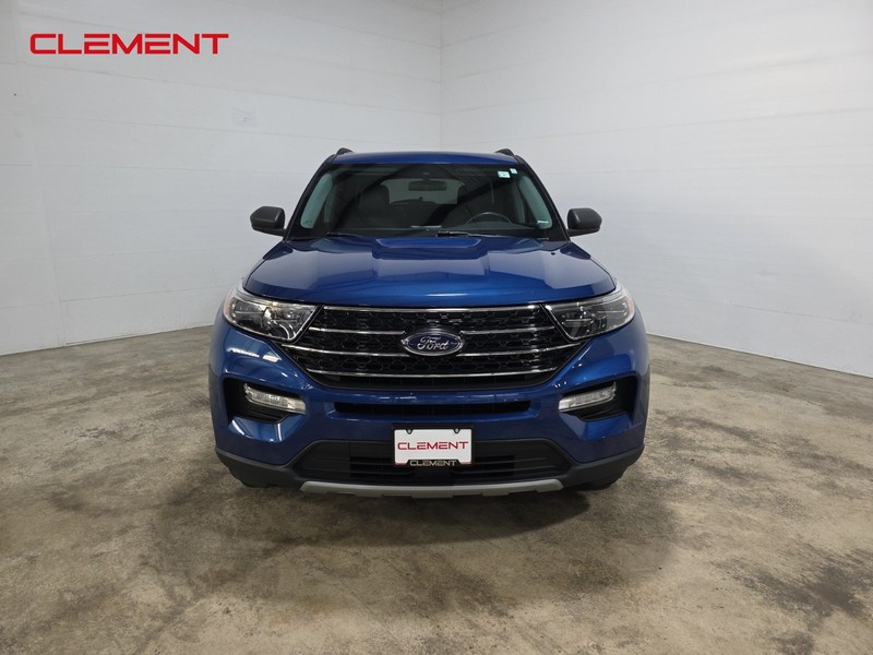 Ford Explorer Vehicle Image 02