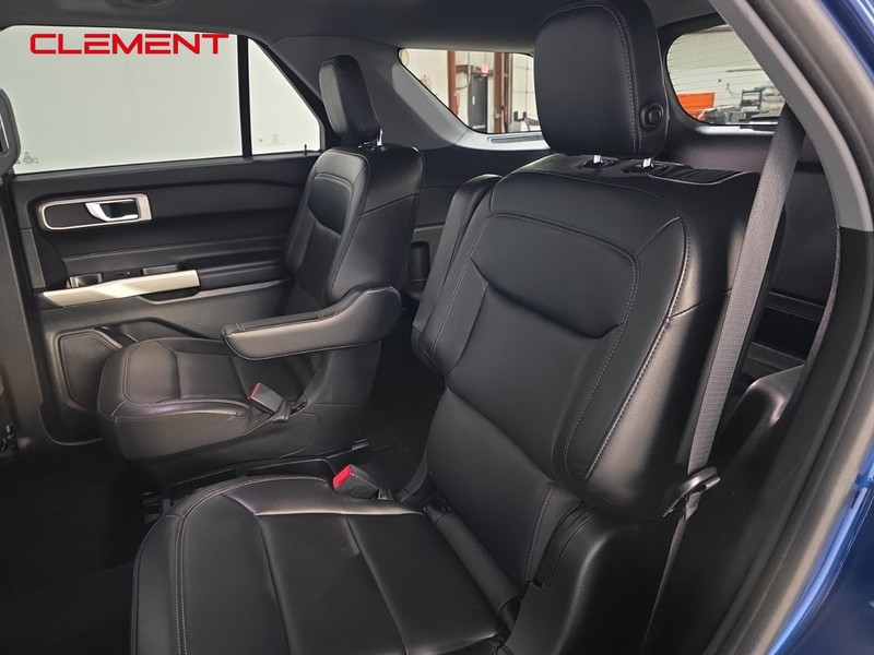 Ford Explorer Vehicle Image 27