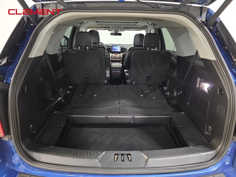 Ford Explorer Vehicle Image 31
