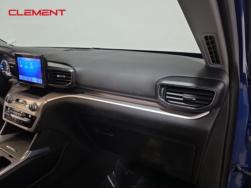 Ford Explorer Vehicle Image 34