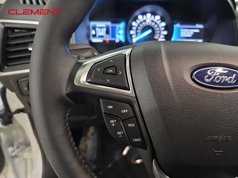 Ford Edge Vehicle Image 12