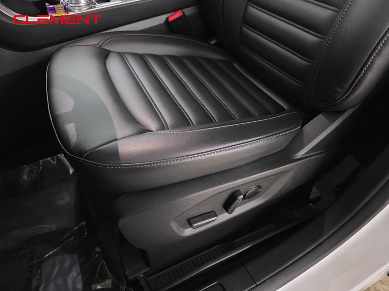 Ford Edge Vehicle Image 26