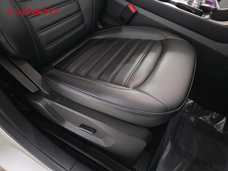 Ford Edge Vehicle Image 33
