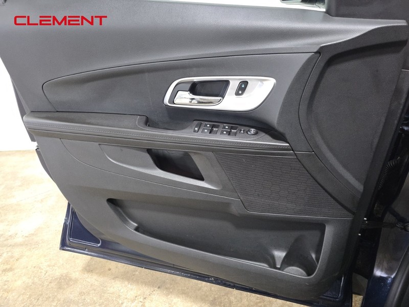 Chevrolet Equinox Vehicle Image 21