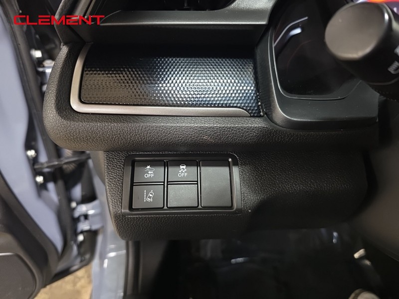 Honda Civic Hatchback Vehicle Image 10