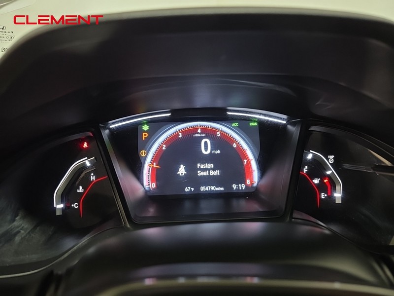 Honda Civic Hatchback Vehicle Image 14
