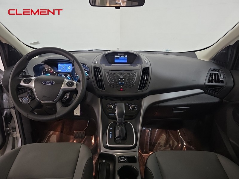 Ford Escape Vehicle Image 10
