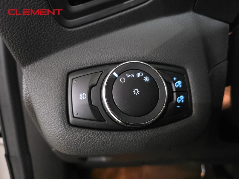 Ford Escape Vehicle Image 11