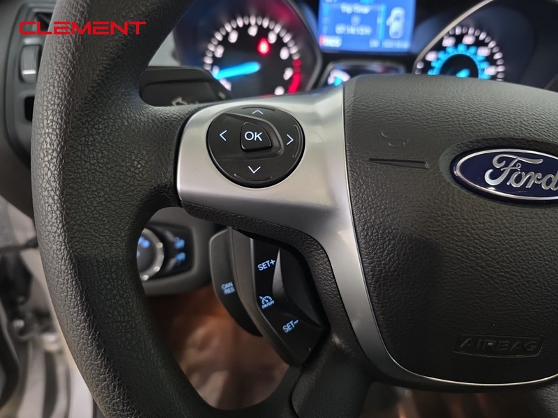 Ford Escape Vehicle Image 12