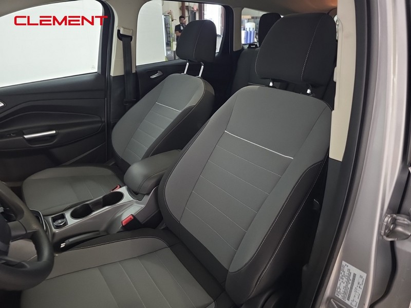 Ford Escape Vehicle Image 22