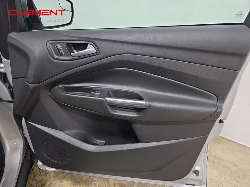 Ford Escape Vehicle Image 29