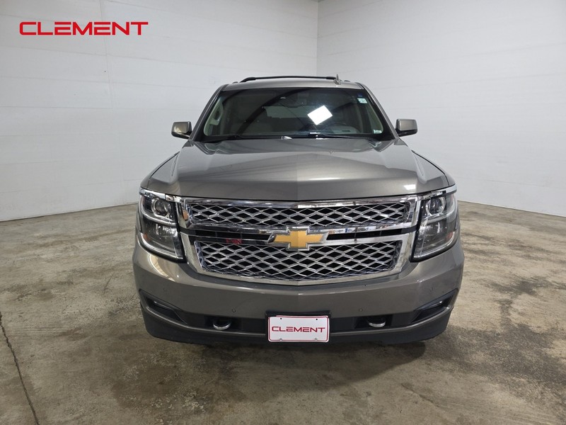 Chevrolet Suburban Vehicle Image 02