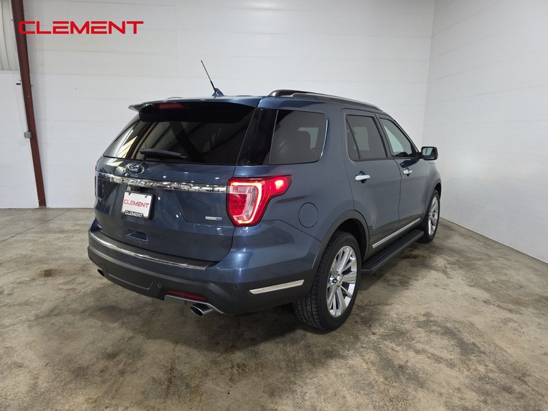 Ford Explorer Vehicle Image 06