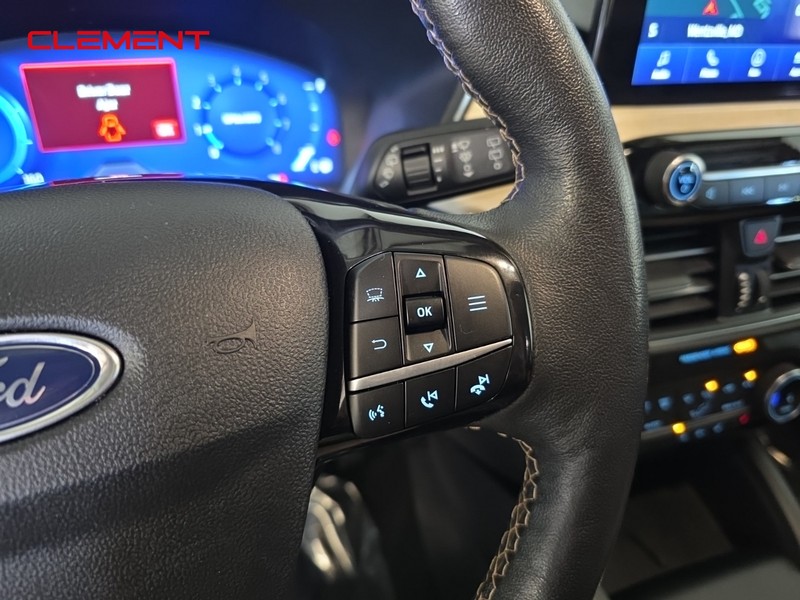 Ford Escape Vehicle Image 15