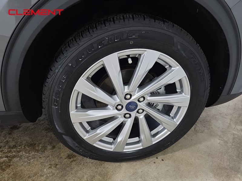 Ford Escape Vehicle Image 39