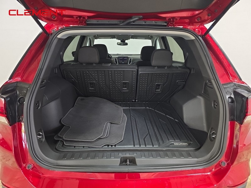 Chevrolet Equinox Vehicle Image 09