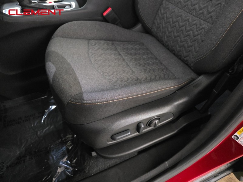 Chevrolet Equinox Vehicle Image 23