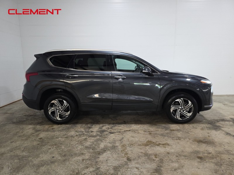 Hyundai Santa Fe Vehicle Image 05