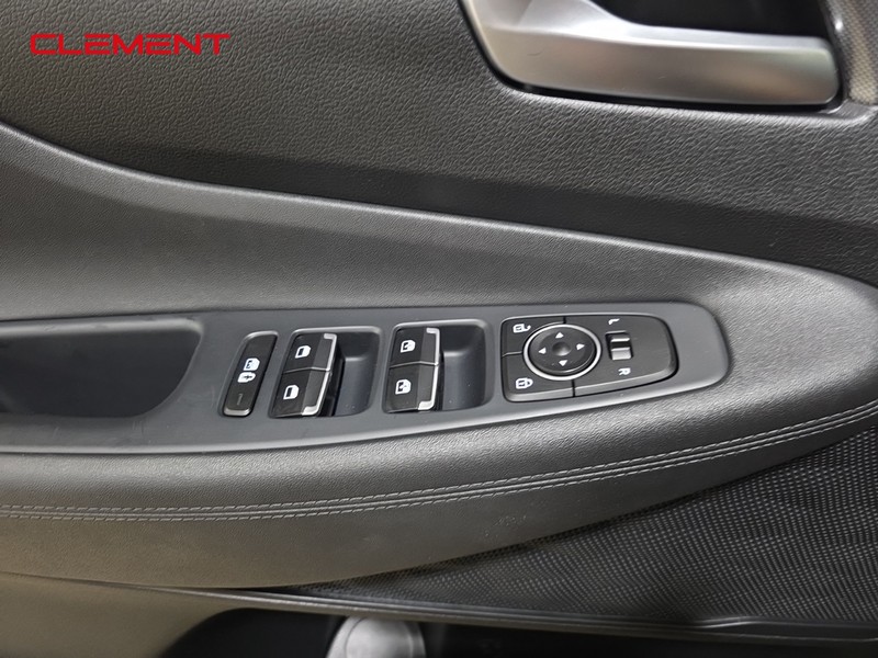 Hyundai Santa Fe Vehicle Image 19